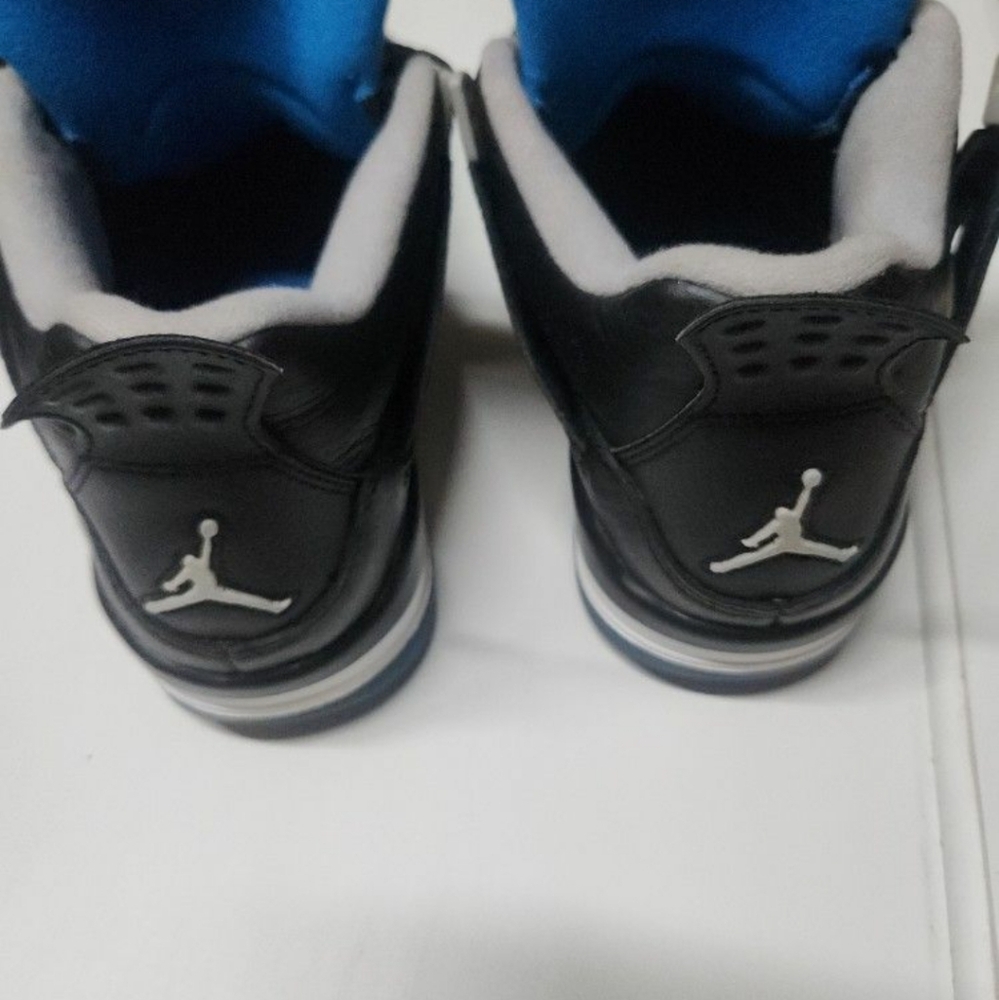Nike Retro 4 - Picture 2 of 4